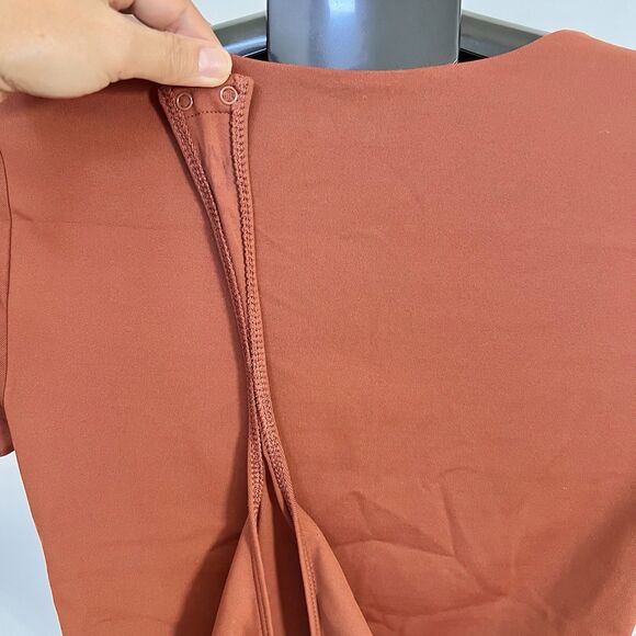 Aritzia Babaton Contour Women's Copper Rust Crewneck Short Sleeve Bodysuit Med - Picture 7 of 7